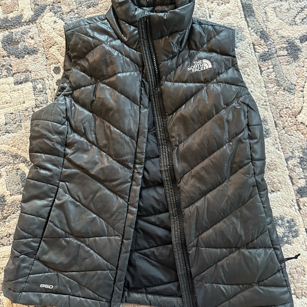 The North Face Women's Black Quilted Insulated Vest